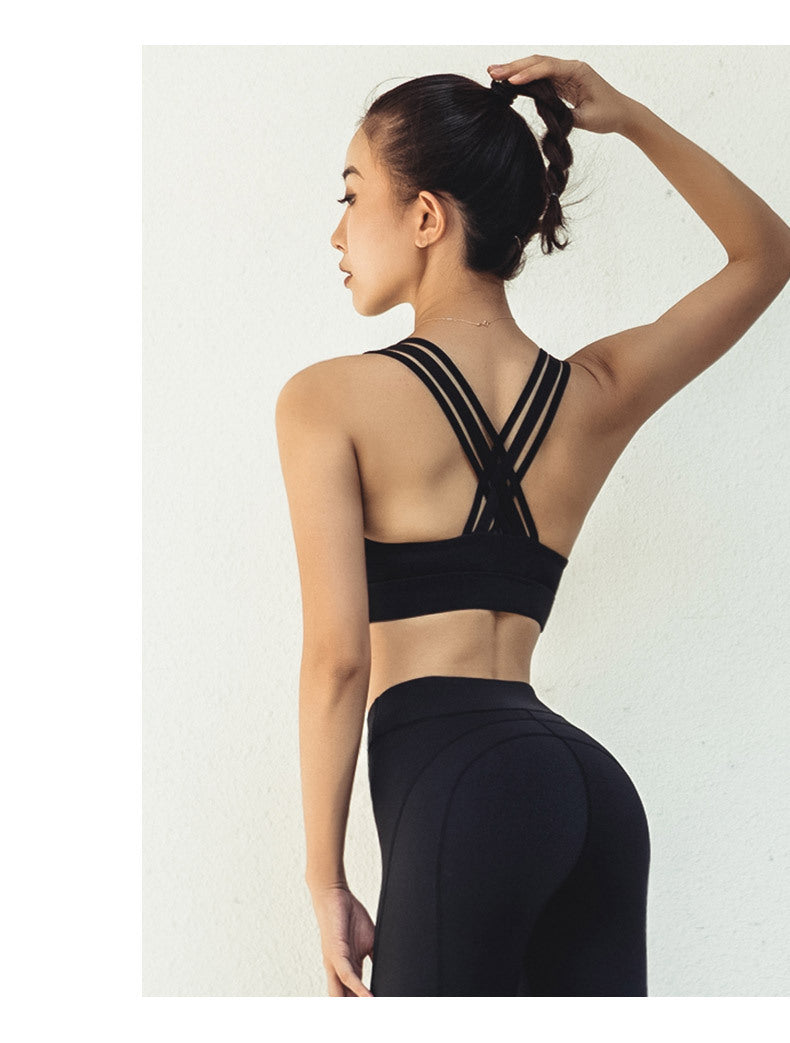 Cross beauty back rimless sports bra