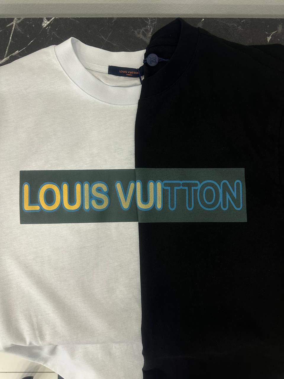 LOUIS VUITTON Black & White T-Shirts