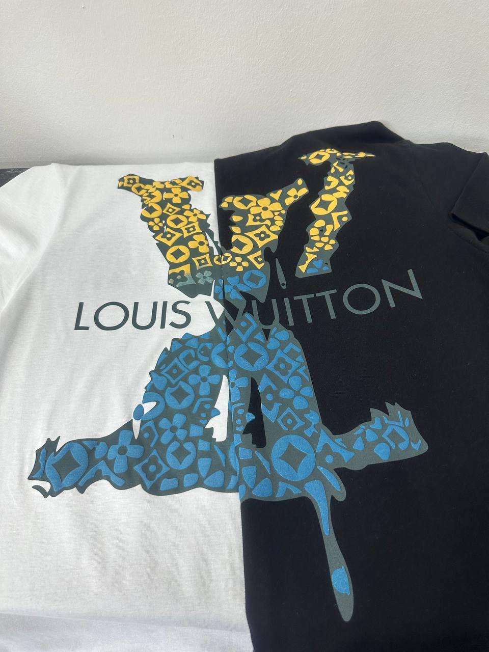 LOUIS VUITTON Black & White T-Shirts